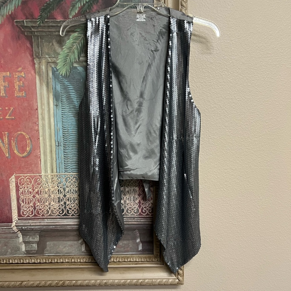 a.n.a Metallic Gray Sequin Vest Size S/M
